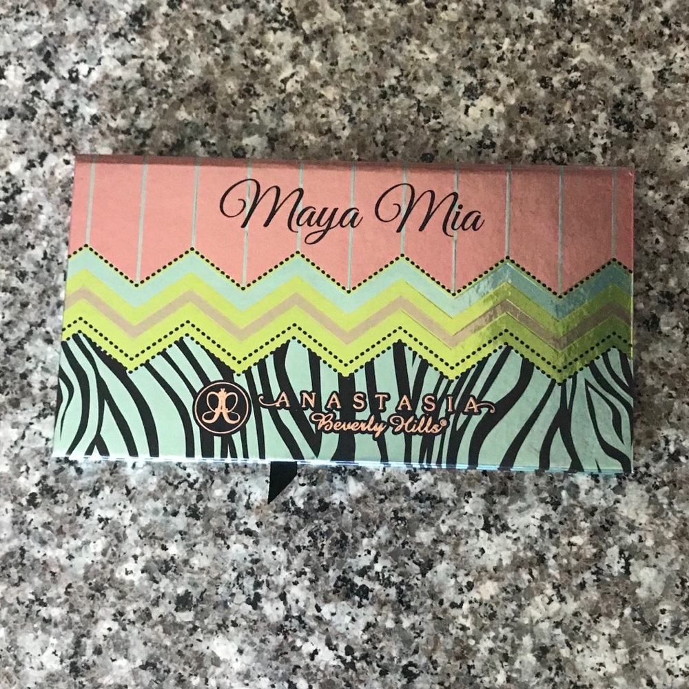 Maya Mia ABH palette *LIKE NEW*